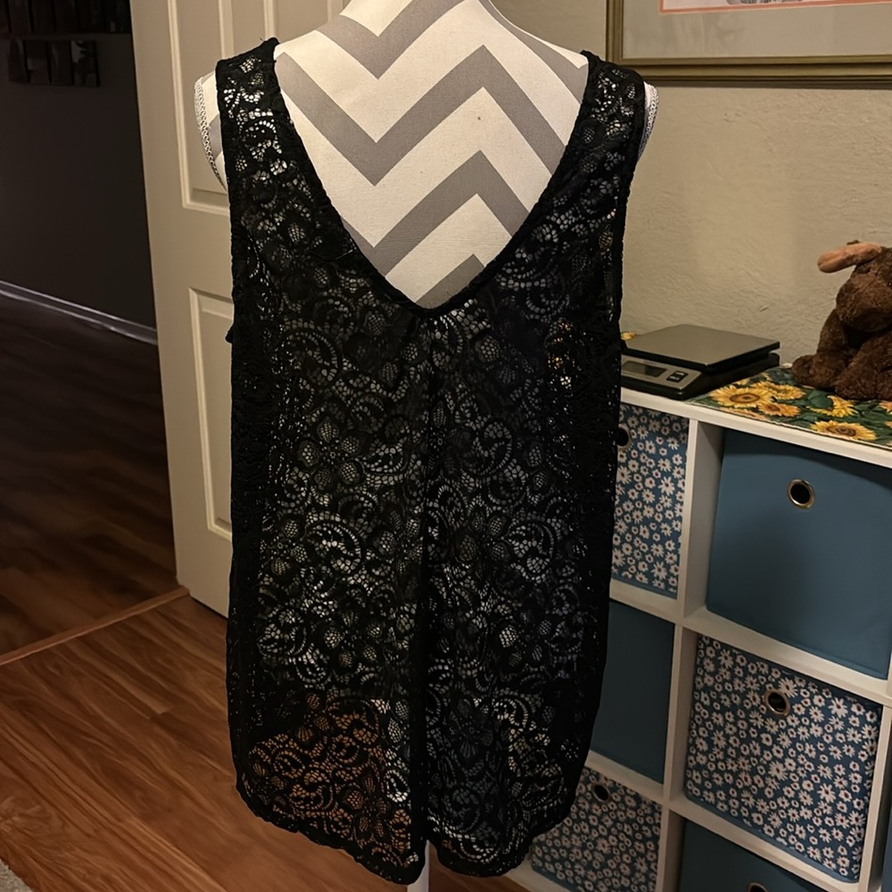 Torrid Tank - Picture 2 of 7